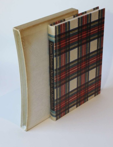 Folio society queen - folio,